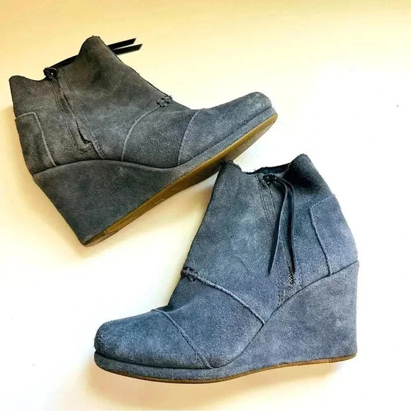 Toms Dark Gray Suede High Desert Wedge Booties - Picture 6 of 8